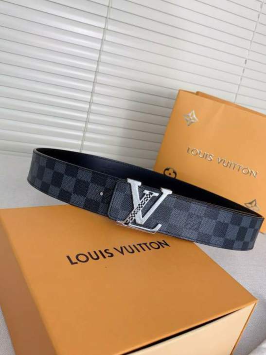 Picture of Louis Vuitton Belts _SKUfw163677390fw